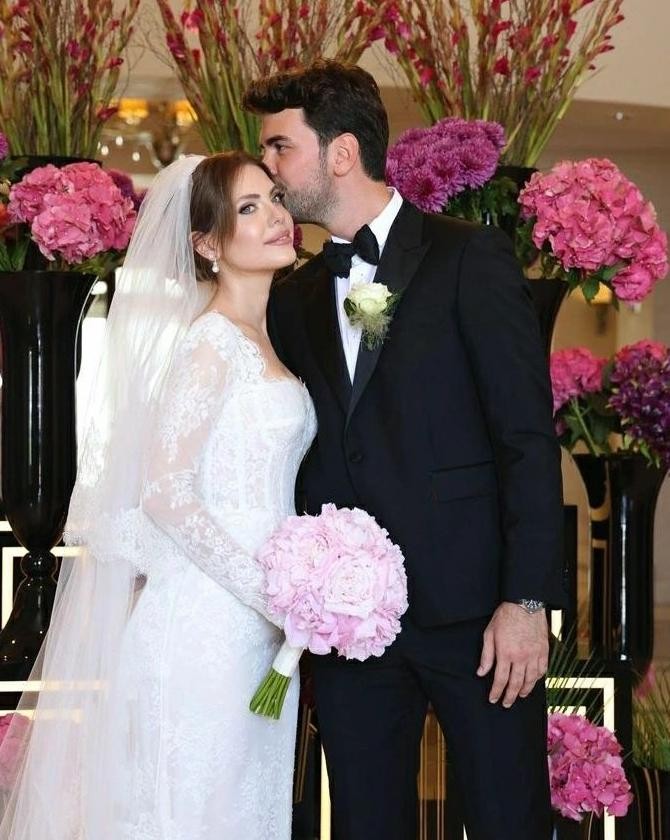 Eda Ecenin toyundan FOTOLAR